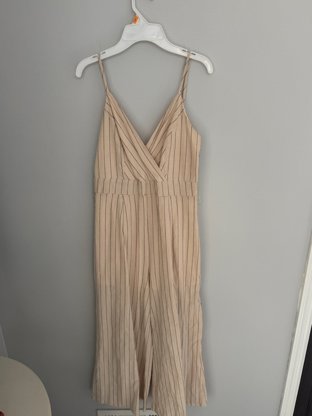 Altar'd State Cream Labeled Top